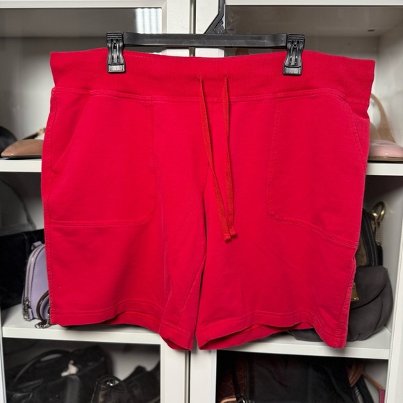 Athletic Works Red Fabric Short Women’s Plus Size 20/2XL - Picture 3 of 6